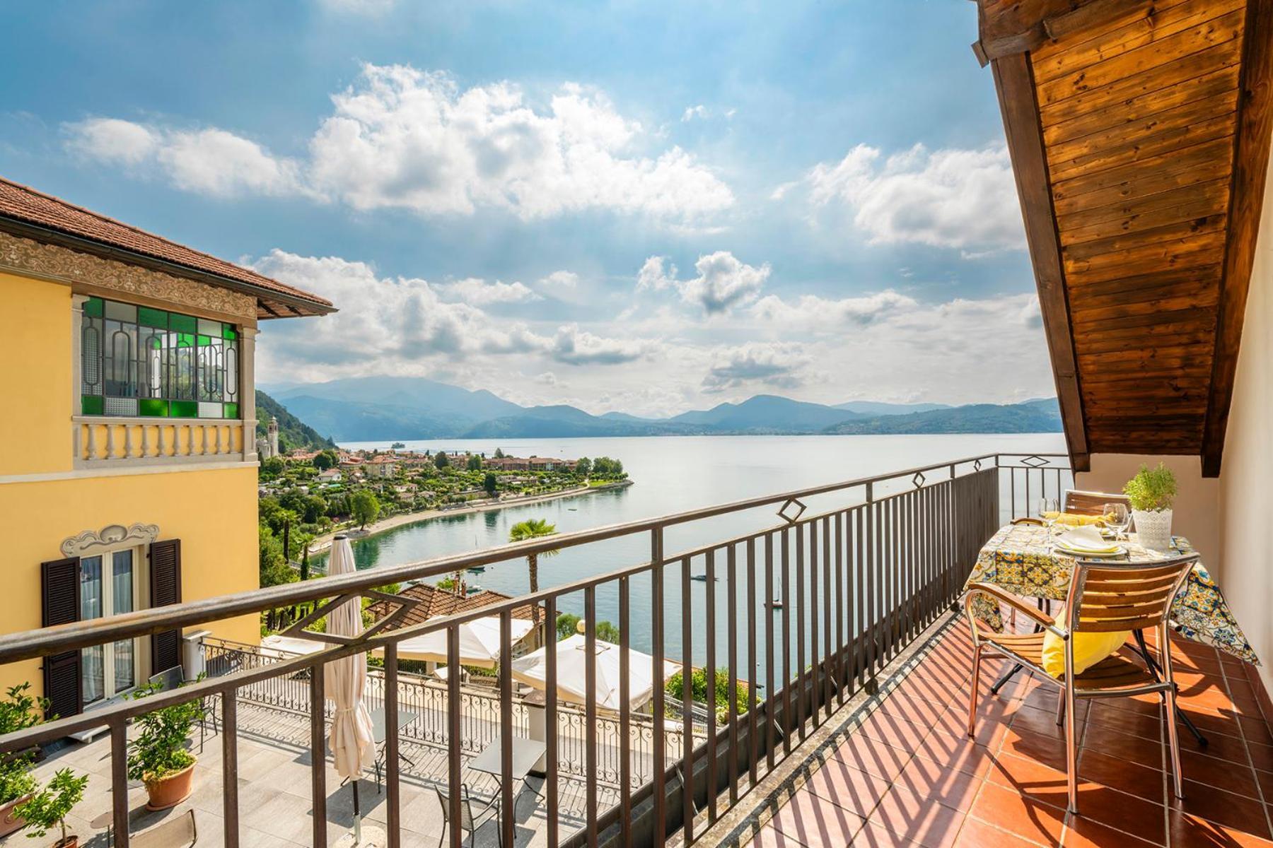 Hotel La Rondinella Cannero Riviera Bagian luar foto
