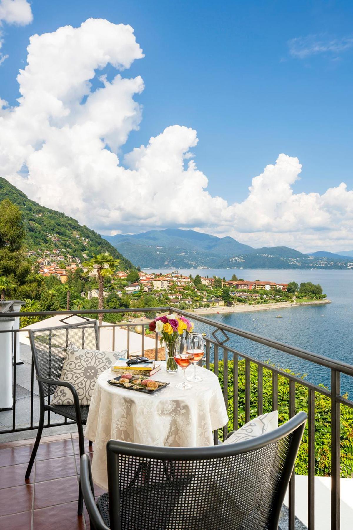 Hotel La Rondinella Cannero Riviera Bagian luar foto